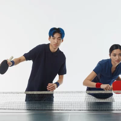 卓球のダブルスの様子
